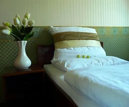 Hotel Gloria Palac 3*