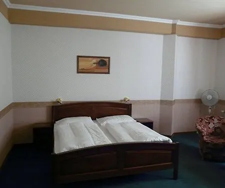 Hotel Gloria Palac 3*