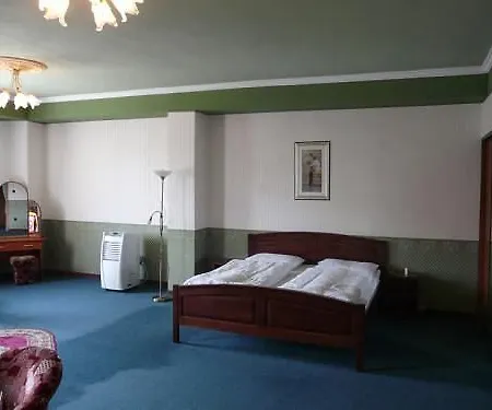 Otel Gloria Palac