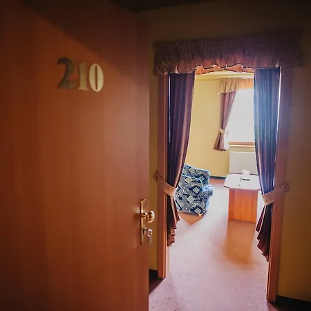 Gloria Palac Hotel 3*