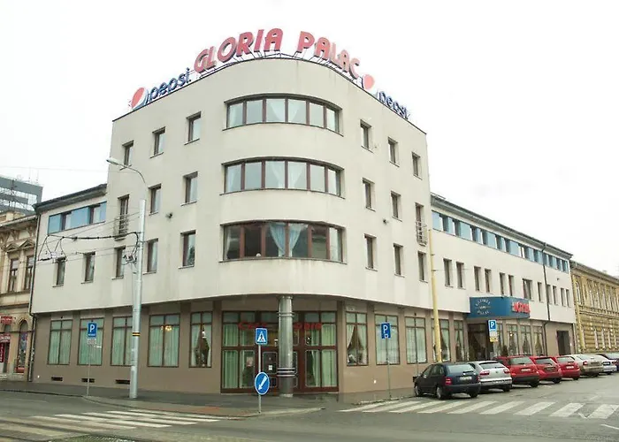 Hotel Gloria Palac 3*